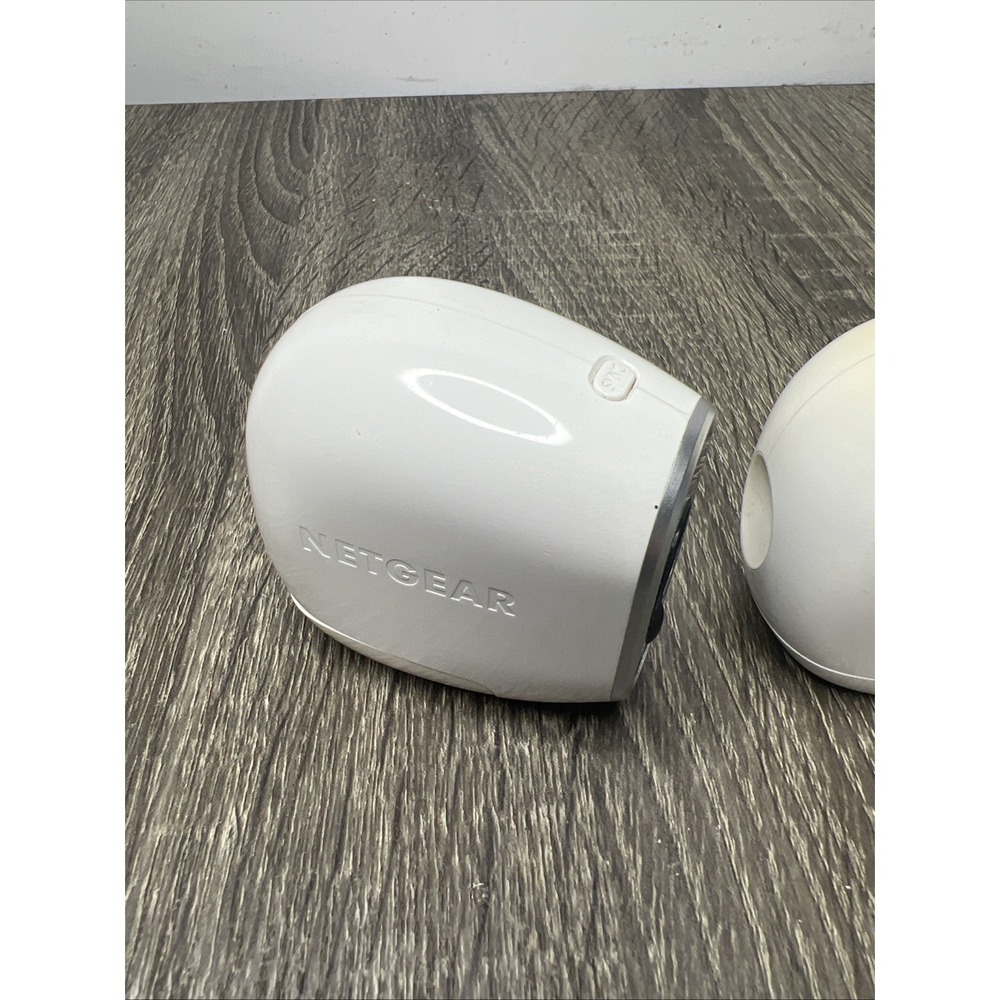 Netgear Arlo VMC3030 Wireless HD Security Camera Lot 2 White Indoor Outdoor Add - Picture 2 of 16